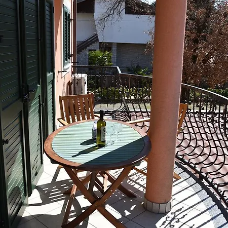Apartment Center